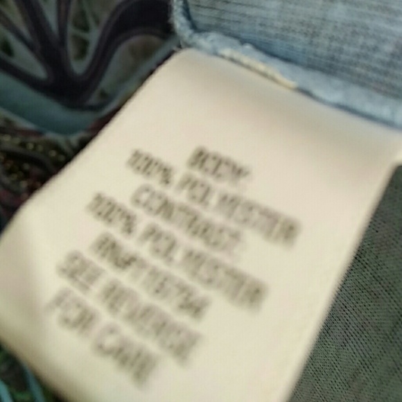 Beautiful v-neck tunic - Picture 5 of 5